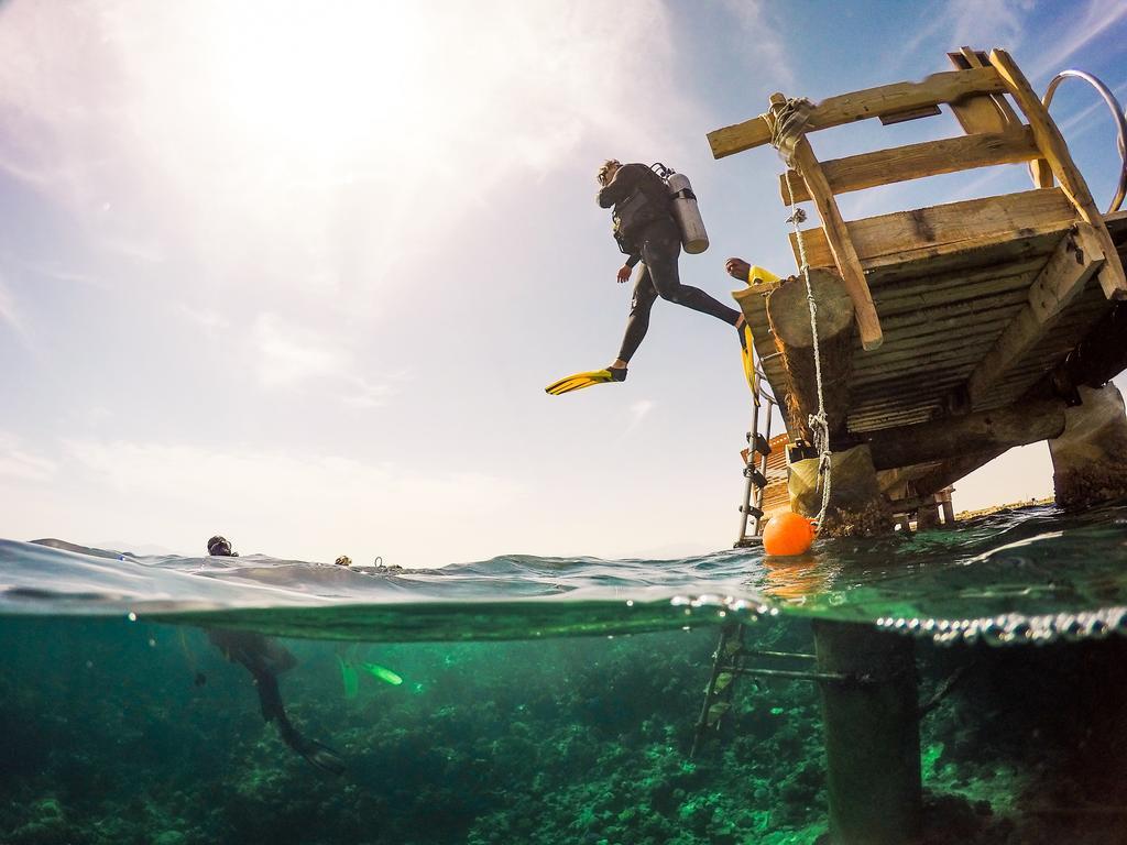 索马湾破浪者潜水与冲浪酒店 洪加達 外观 照片